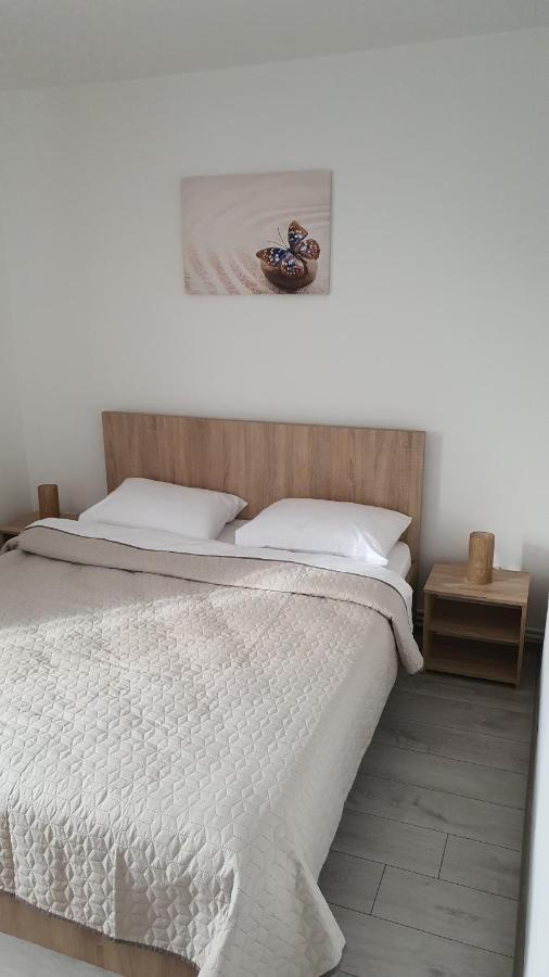 Fim Apartament Daire Hunedoara Dış mekan fotoğraf