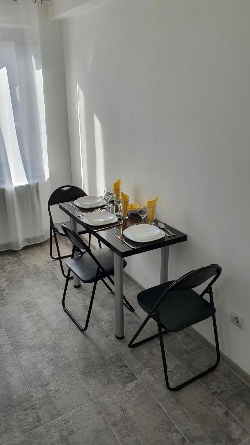 Fim Apartament Daire Hunedoara Dış mekan fotoğraf