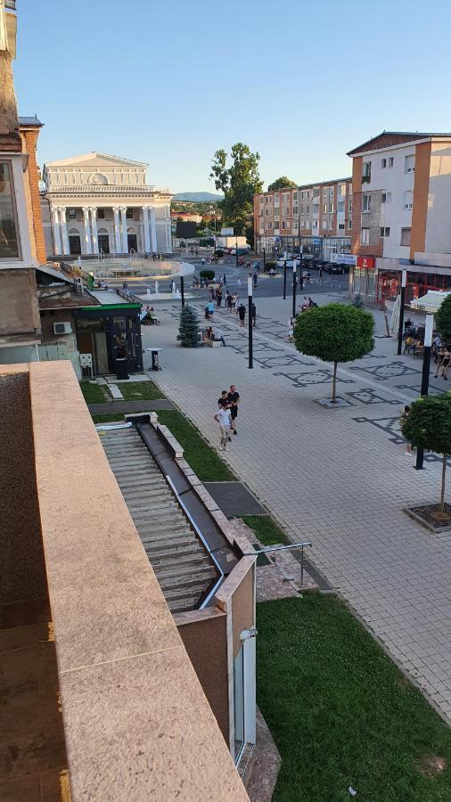 Fim Apartament Daire Hunedoara Dış mekan fotoğraf