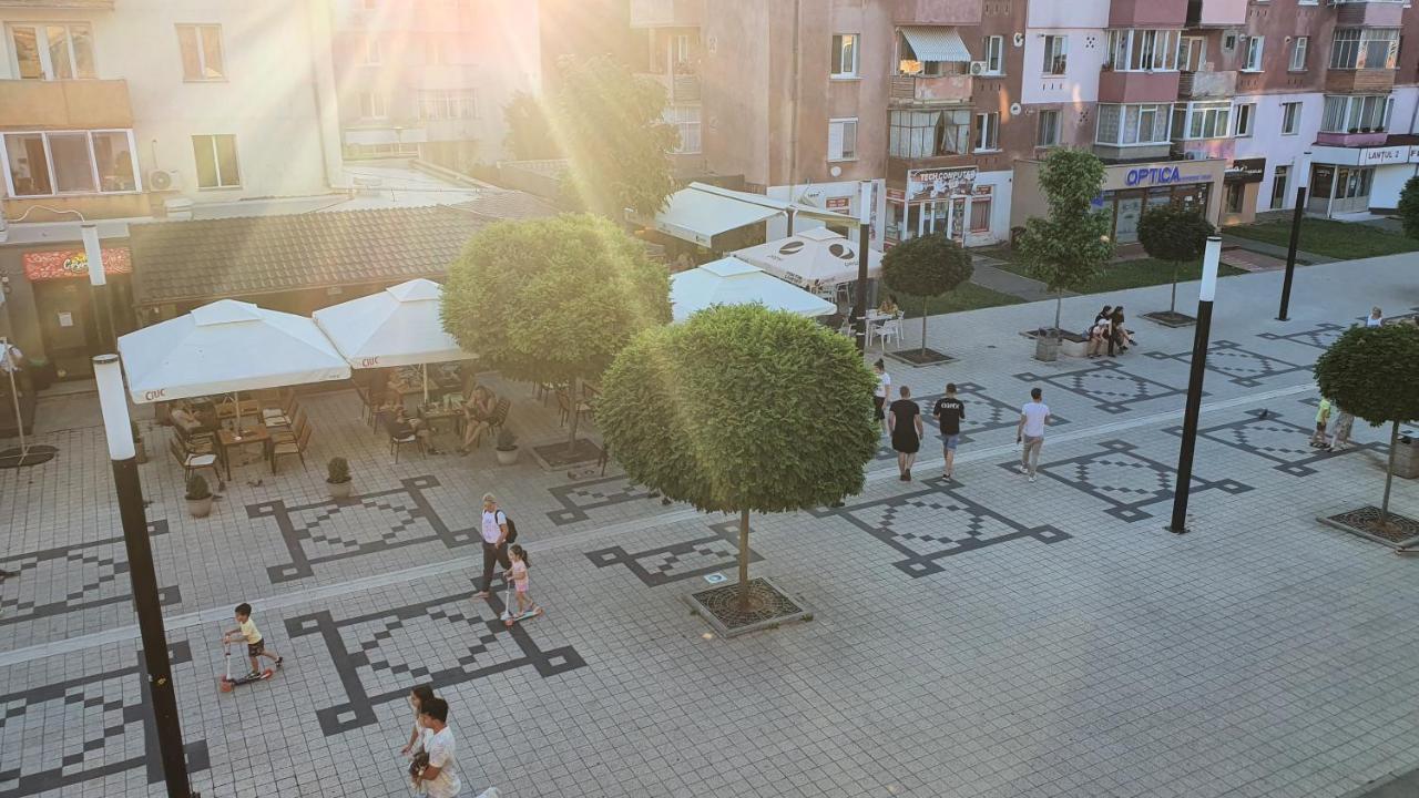 Fim Apartament Daire Hunedoara Dış mekan fotoğraf